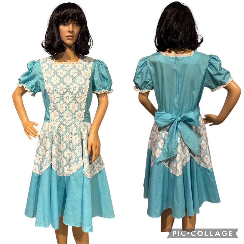 American vintage Aqua & white Daisy overlay dress circular skirt size large